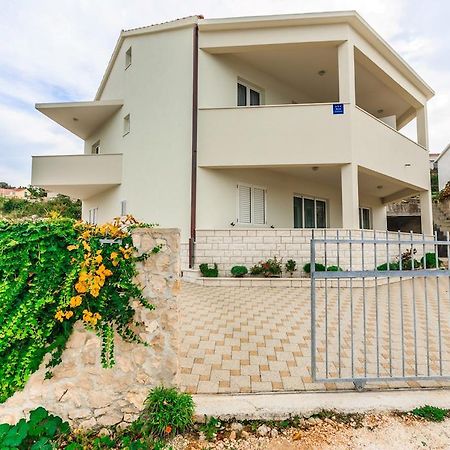 Apartments Rogulj Rogoznica  Exterior photo