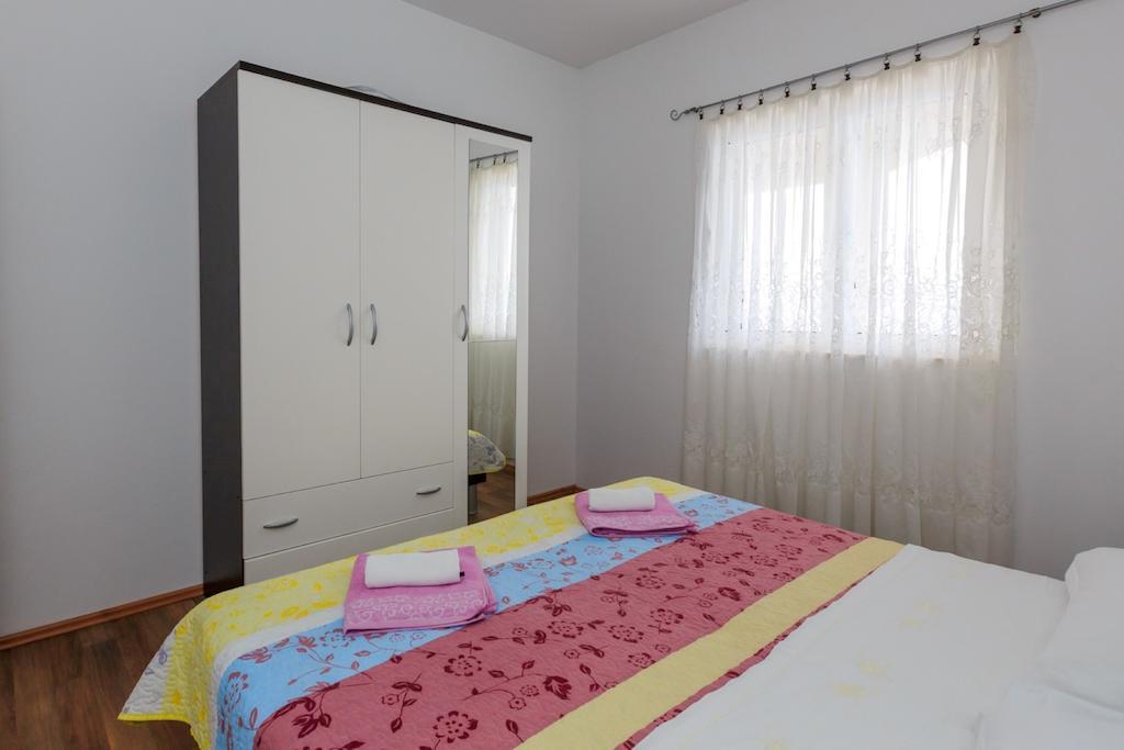 Apartments Rogulj Rogoznica  Room photo